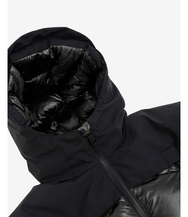 Hooded puffer jacket in black