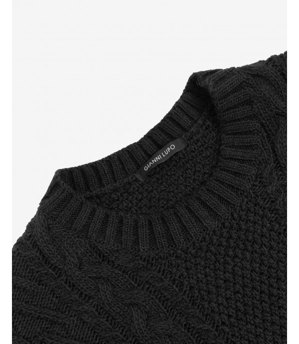 Crewneck cable knit sweater