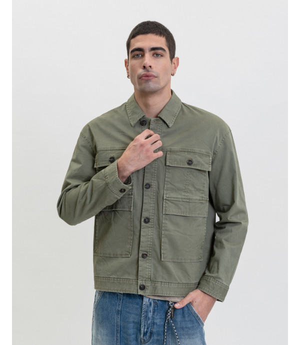 Field jacket with squared pockets