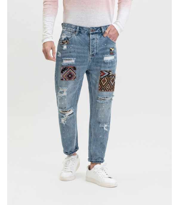 MIKE carrot cropped fit jeans with ethnic patches