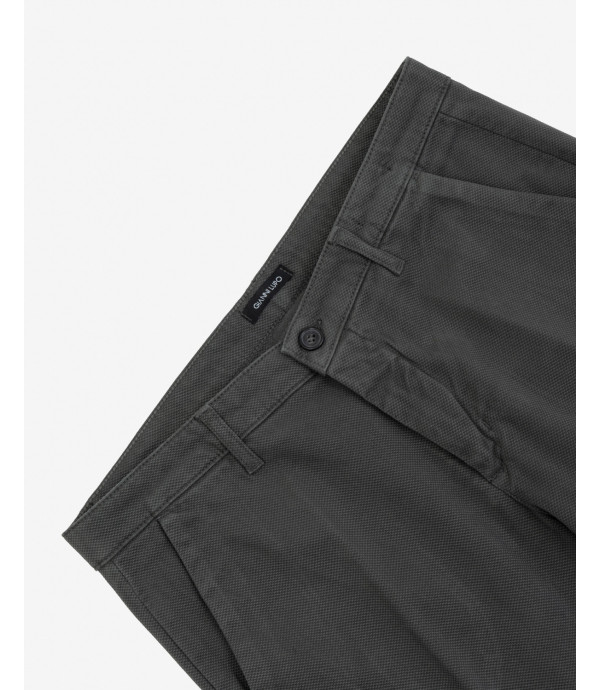 Pantaloni slim fit in tessuto texturizzato