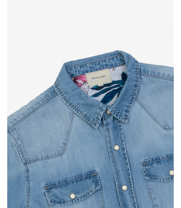 Jeans shirt light wash with snaps