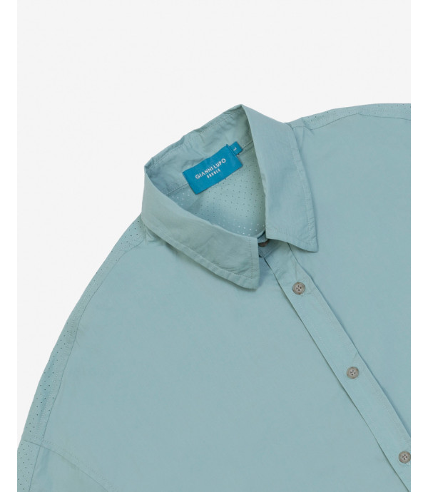 Relaxed fit shirt with holed back