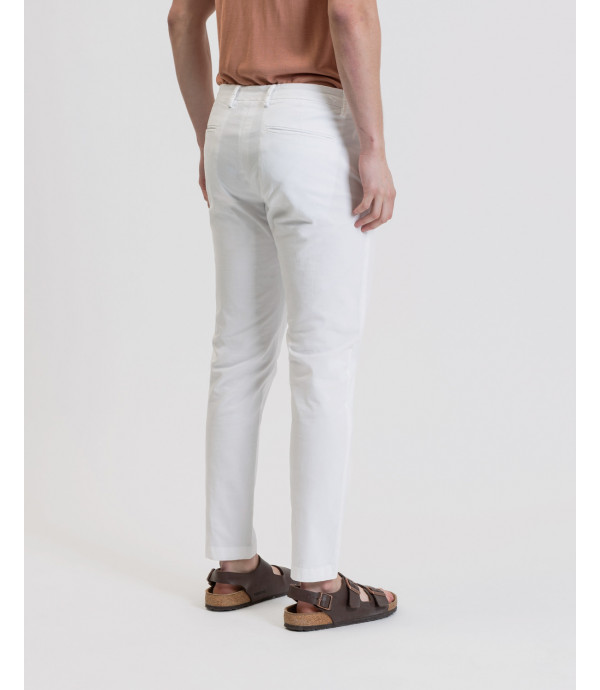 Chinos basico slim fit