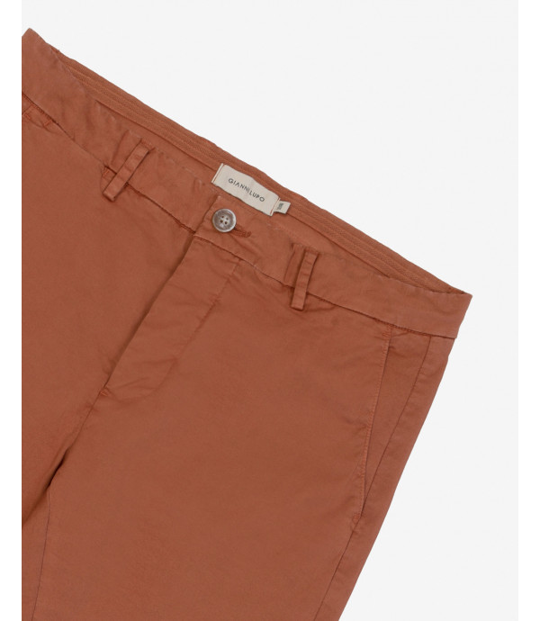 Chinos basico slim fit