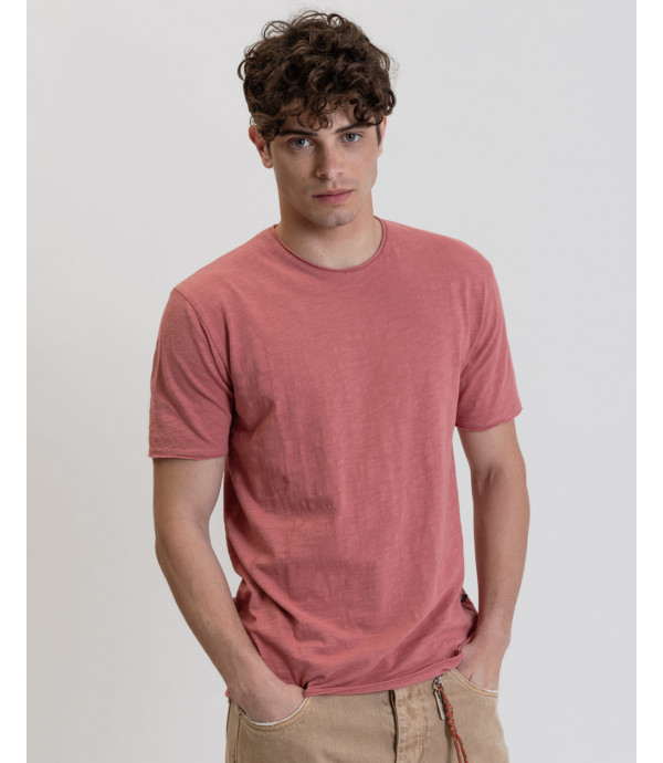 T-shirt fiammata con cucitura sul retro