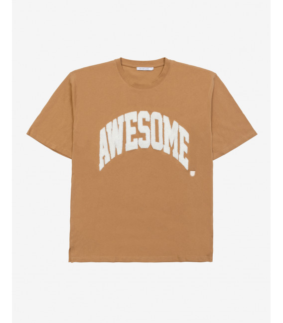 T-shirt con patch awesome in pile