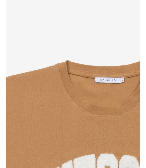 T-shirt con patch awesome in pile