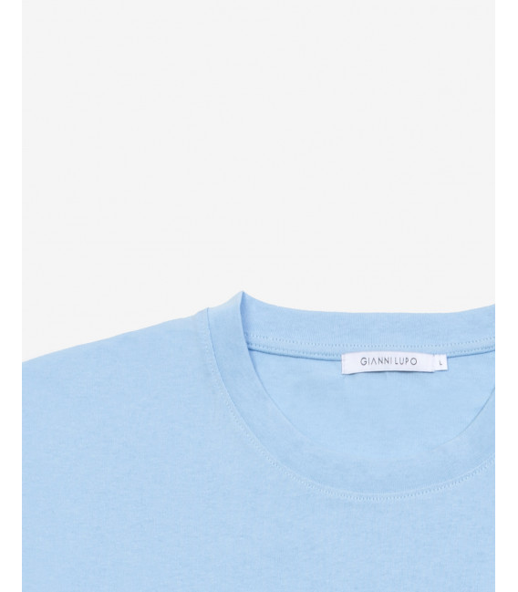 T-shirt with awesome patch in pile