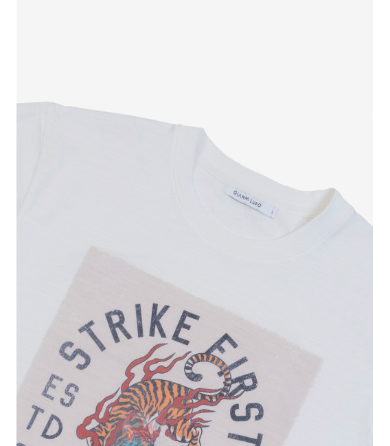 T-shirt con stampa tigre