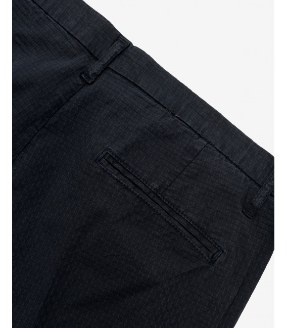 Pantaloni Frank tapered in microfantasia