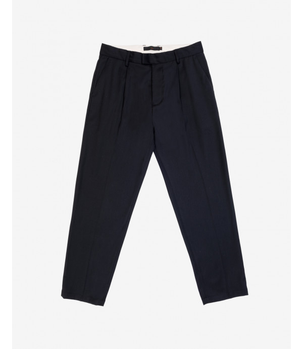 Relaxed fit trousers with pleats