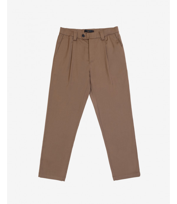 Di più su Pantaloni regular fit con pinces