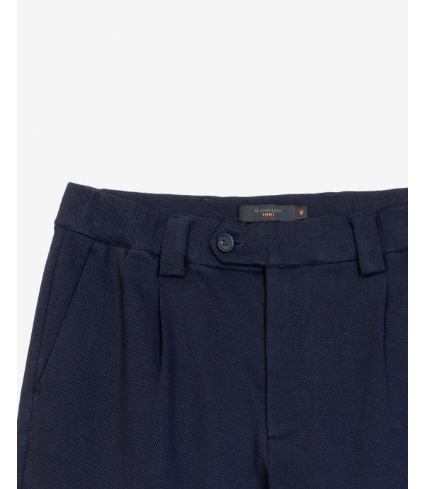 Pantaloni regular fit con pinces