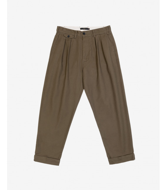 Pantaloni con pinces relaxed fit