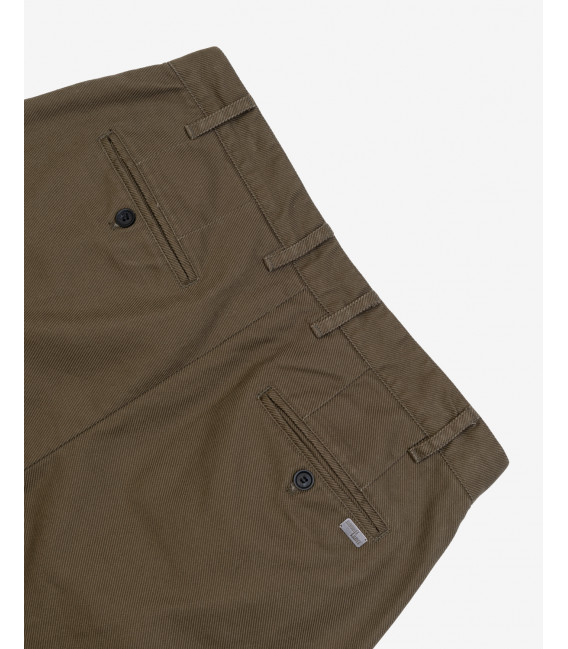 Pantaloni con pinces relaxed fit