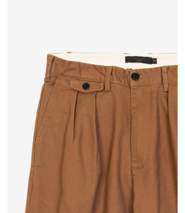 Pantaloni con pinces relaxed fit