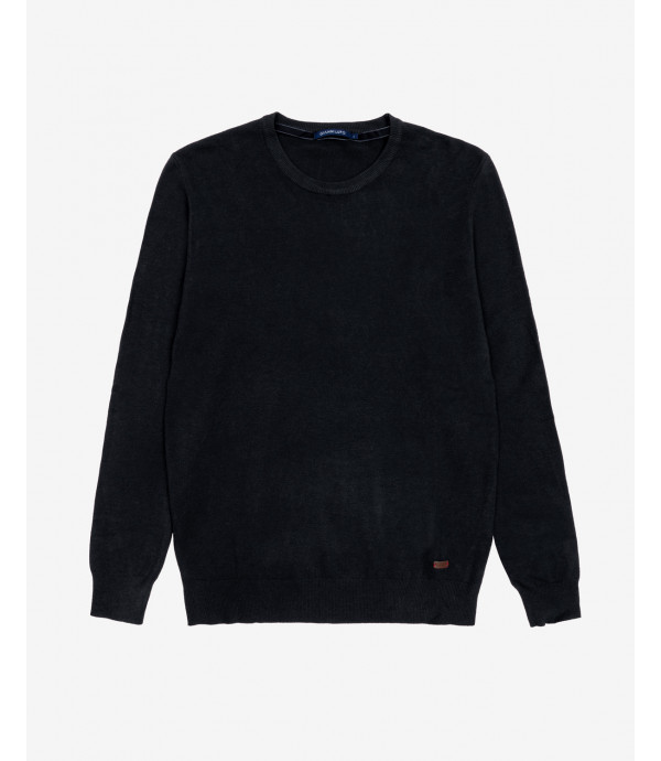 Basic crewneck sweater