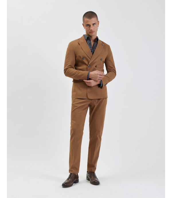 Suit trousers with pleats