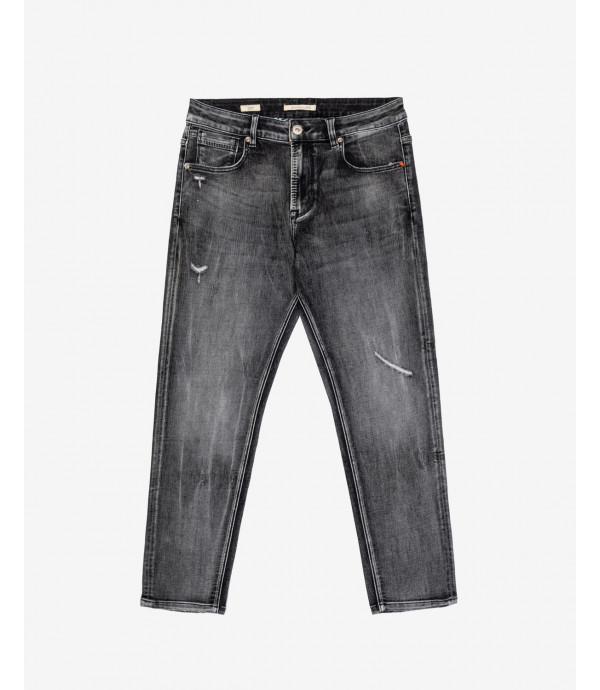 MIKE95 carrot fit medium wash jeans with scratches