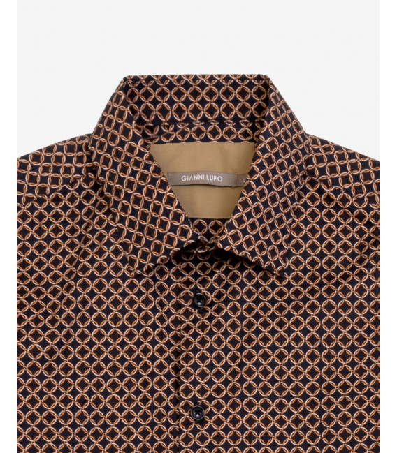 Geometric pattern printed shirt