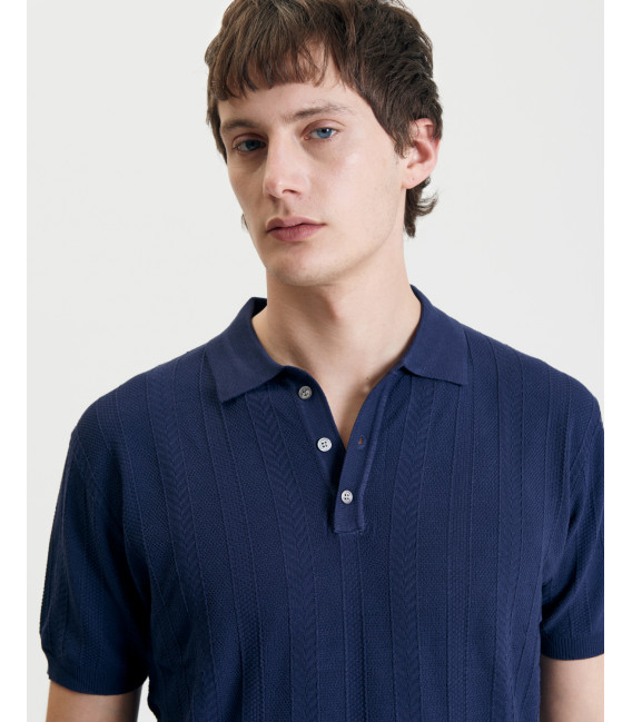 Textured knitted polo shirt