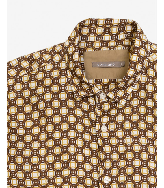 Camicia di lino in fantasia geometrica