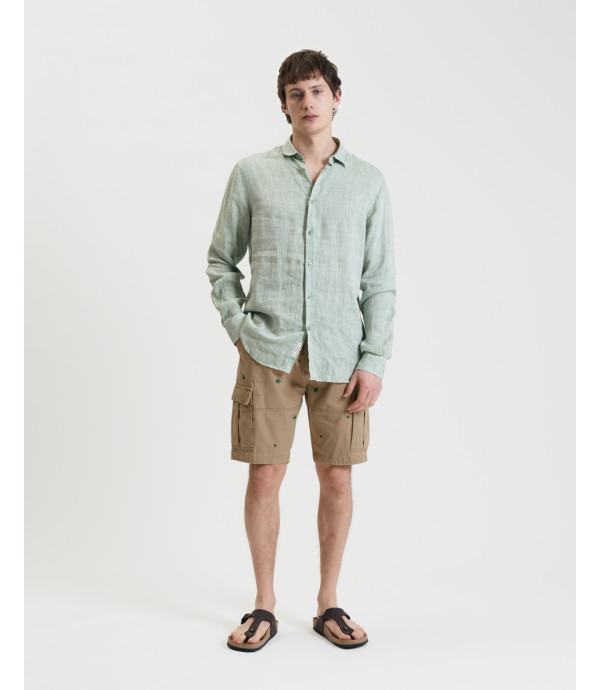 Cargo shorts with embroideries