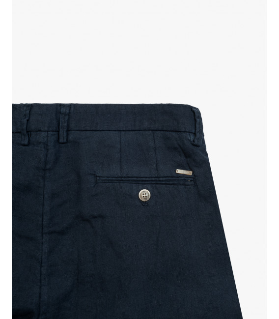 Pantaloni slim fit in lino
