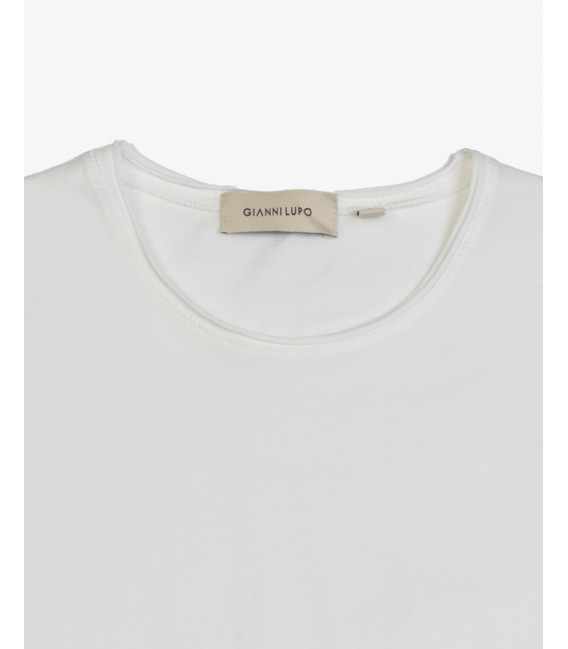 T-shirt con orli a taglio a vivo