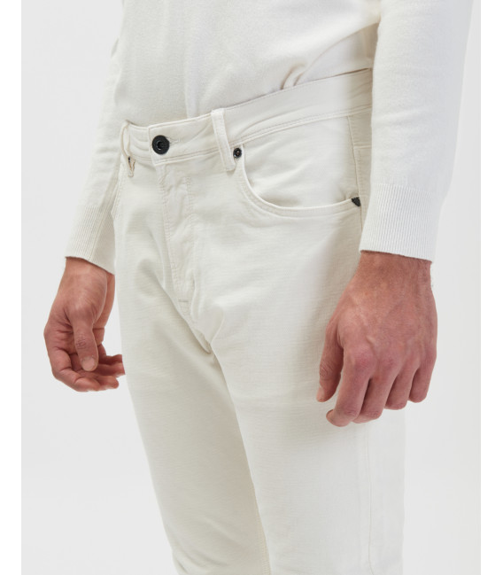 Chinos regular fit morbidi in velluto