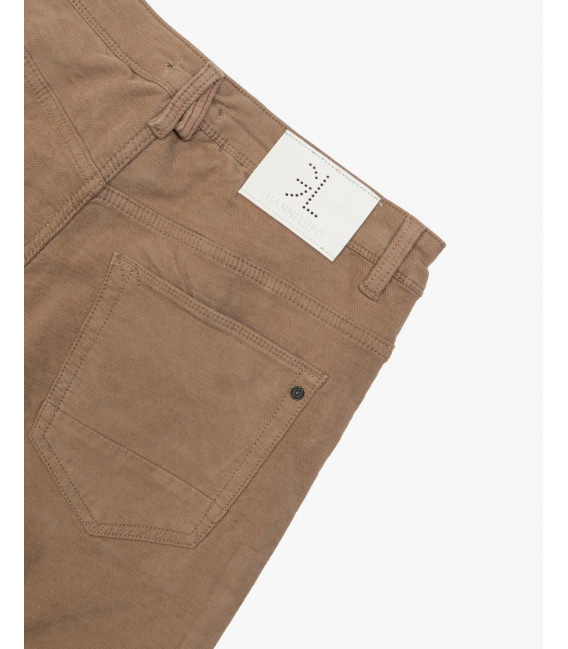 Chinos regular fit morbidi in velluto