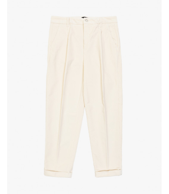 Pantalone chino slim fit in tessuto armaturato