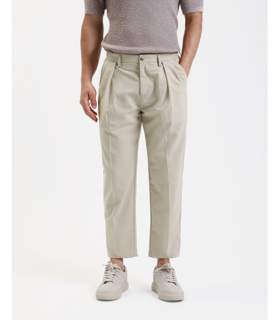 Pantaloni relaxed fit con pinces