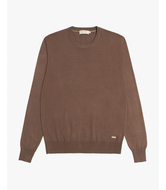 Light weight crewneck sweater