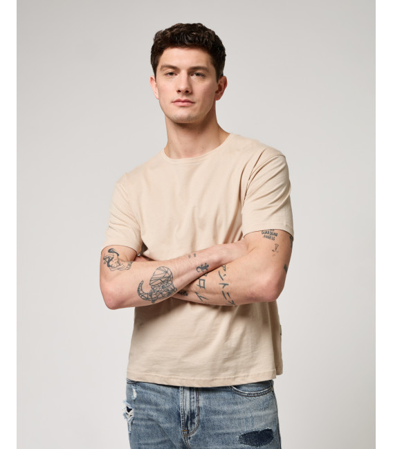 T-shirt essential