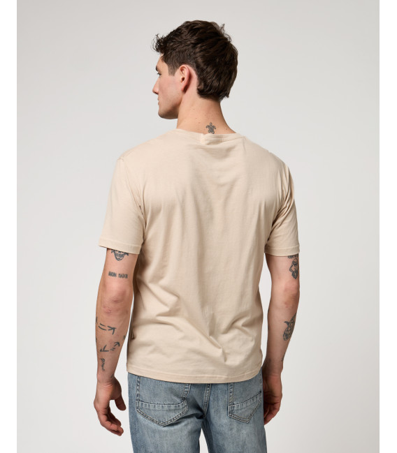 T-shirt essential