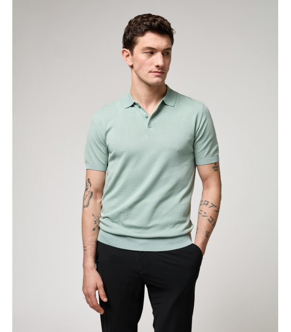 Muscle fit knitted polo shirt