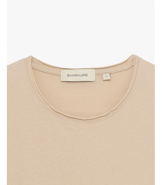 T-shirt con orli a taglio a vivo