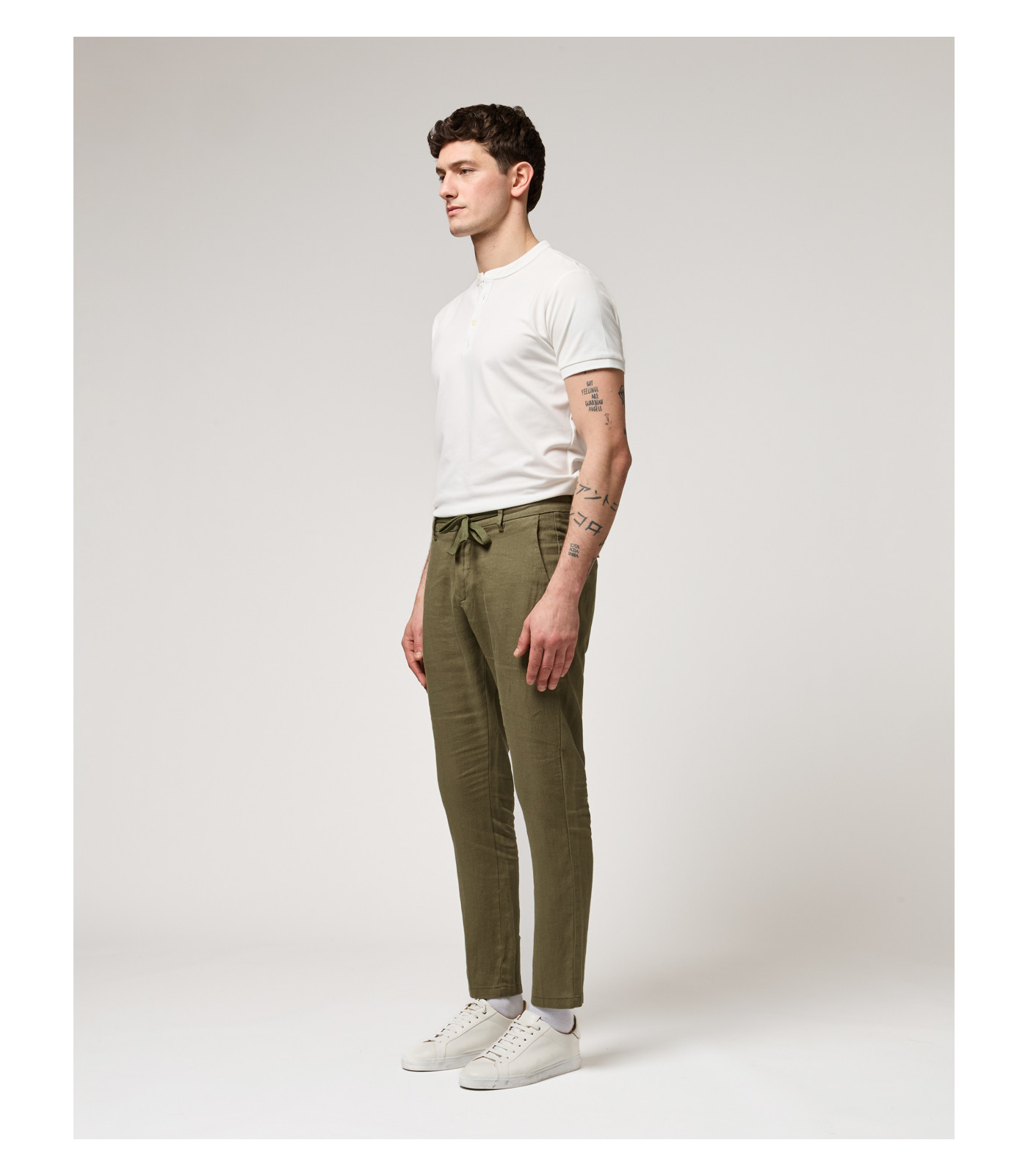 Linen trousers with drawstring Gianni Lupo
