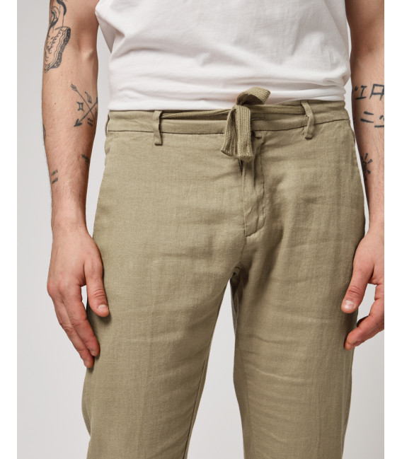 Pantalone in lino con laccio