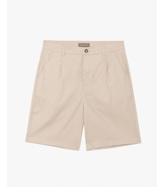 Bermuda shorts with pleats