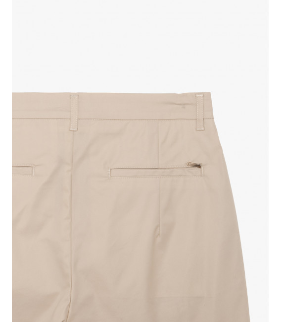 Bermuda shorts with pleats