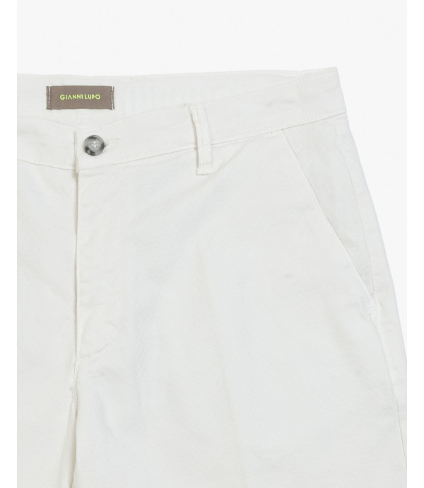 Textured chinos shorts