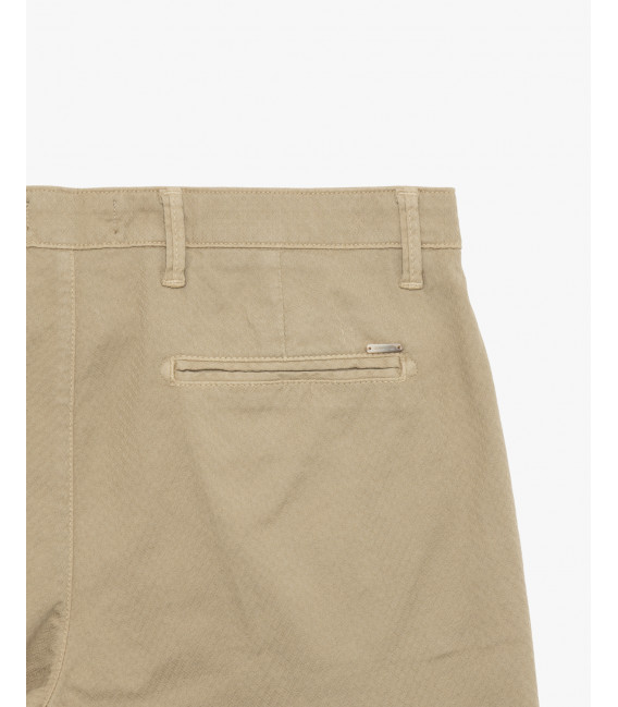 Textured chinos shorts
