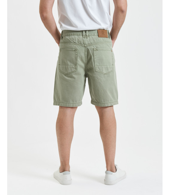 THOMAS oversize fit jeans shorts with scratches
