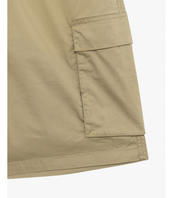 Cargo shorts with drawstrings