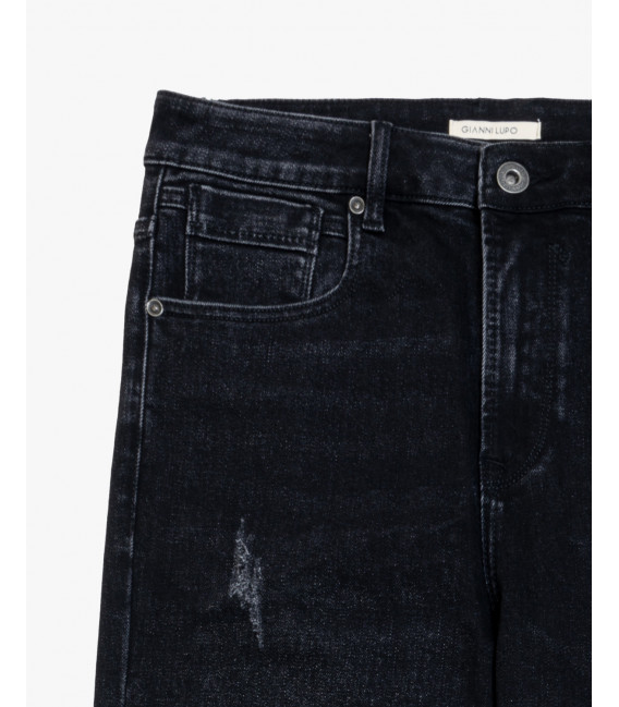 MIKE carrot cropped fit in black