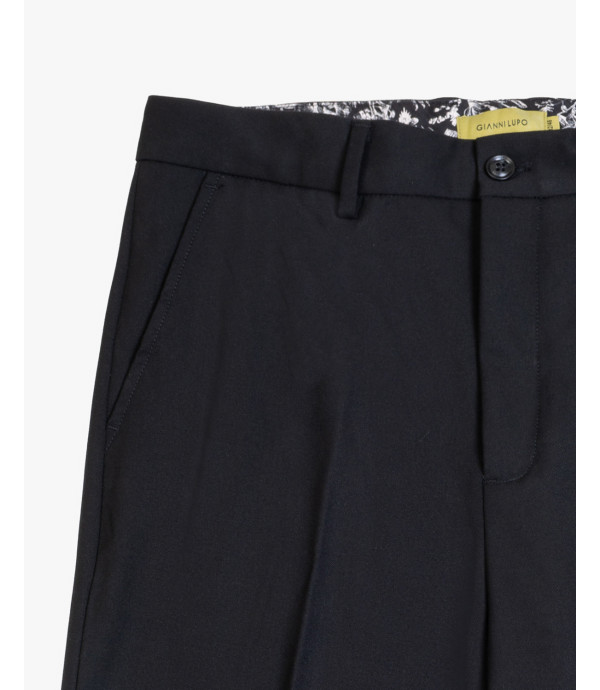 Wide leg trousers
