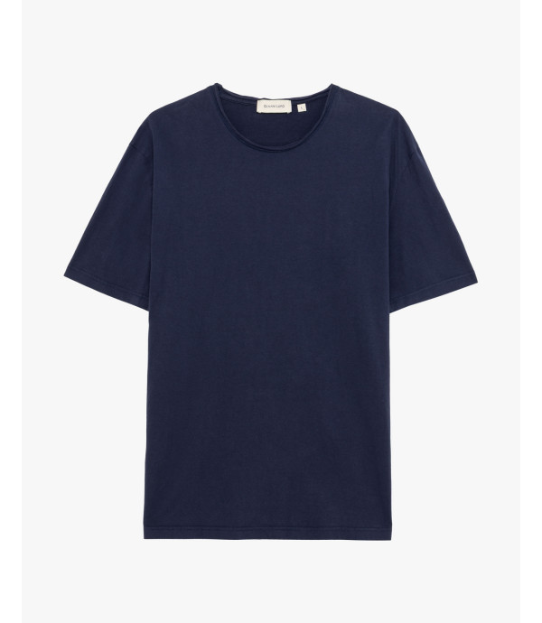 Di più su T-shirt con orli a taglio a vivo
